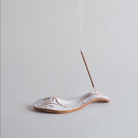 womn incense holder weylie hoang sophia Chang